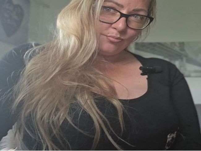 MaraBoobs's Porno Video: Softe wi**sanleitung – spri** auf meine ti*ten...
